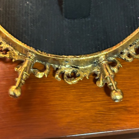 Vintage Oval Gold Filigree Picture Frame | Hollywood Star Susan Hayward Print | - Picture 6 of 7